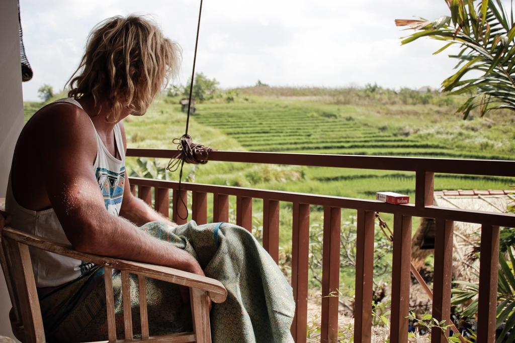 Отель Matra Bali Surf Camp Чангу Экстерьер фото