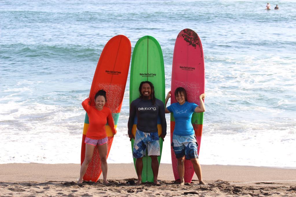 Отель Matra Bali Surf Camp Чангу Экстерьер фото