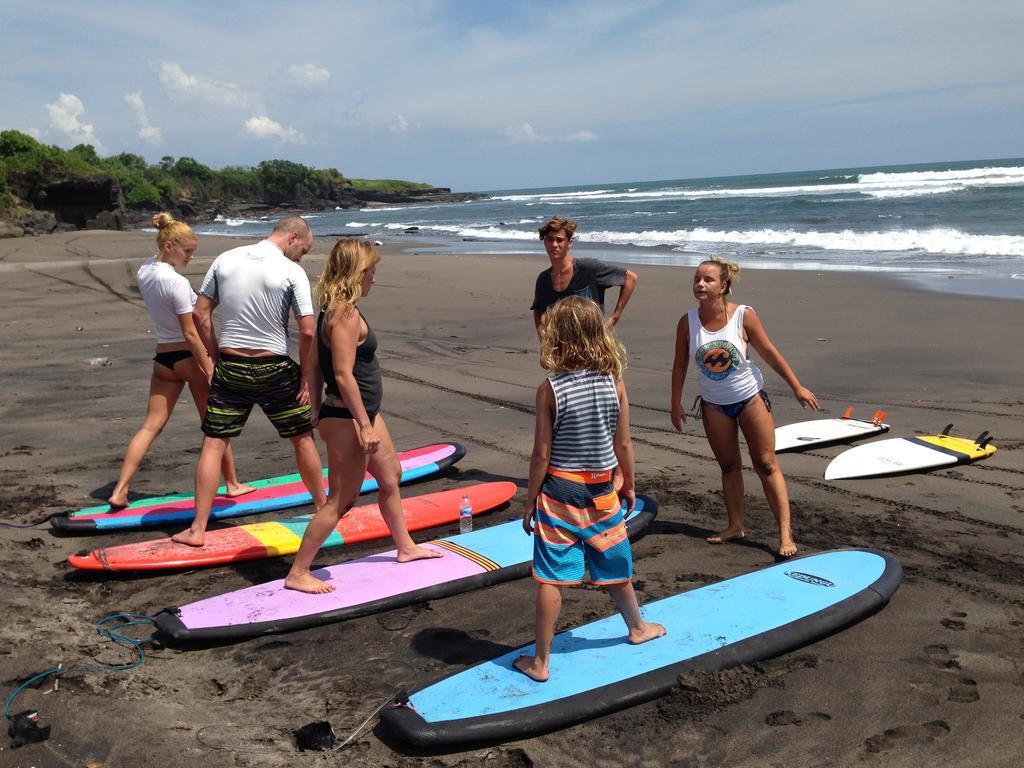 Отель Matra Bali Surf Camp Чангу Экстерьер фото