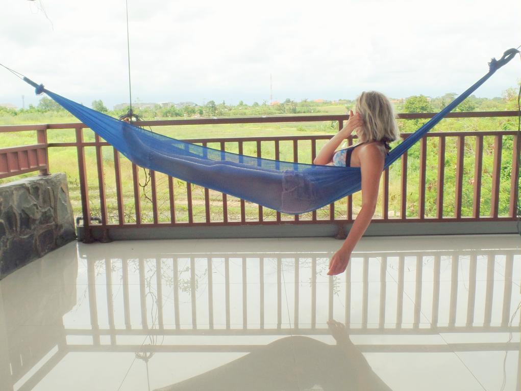 Отель Matra Bali Surf Camp Чангу Экстерьер фото