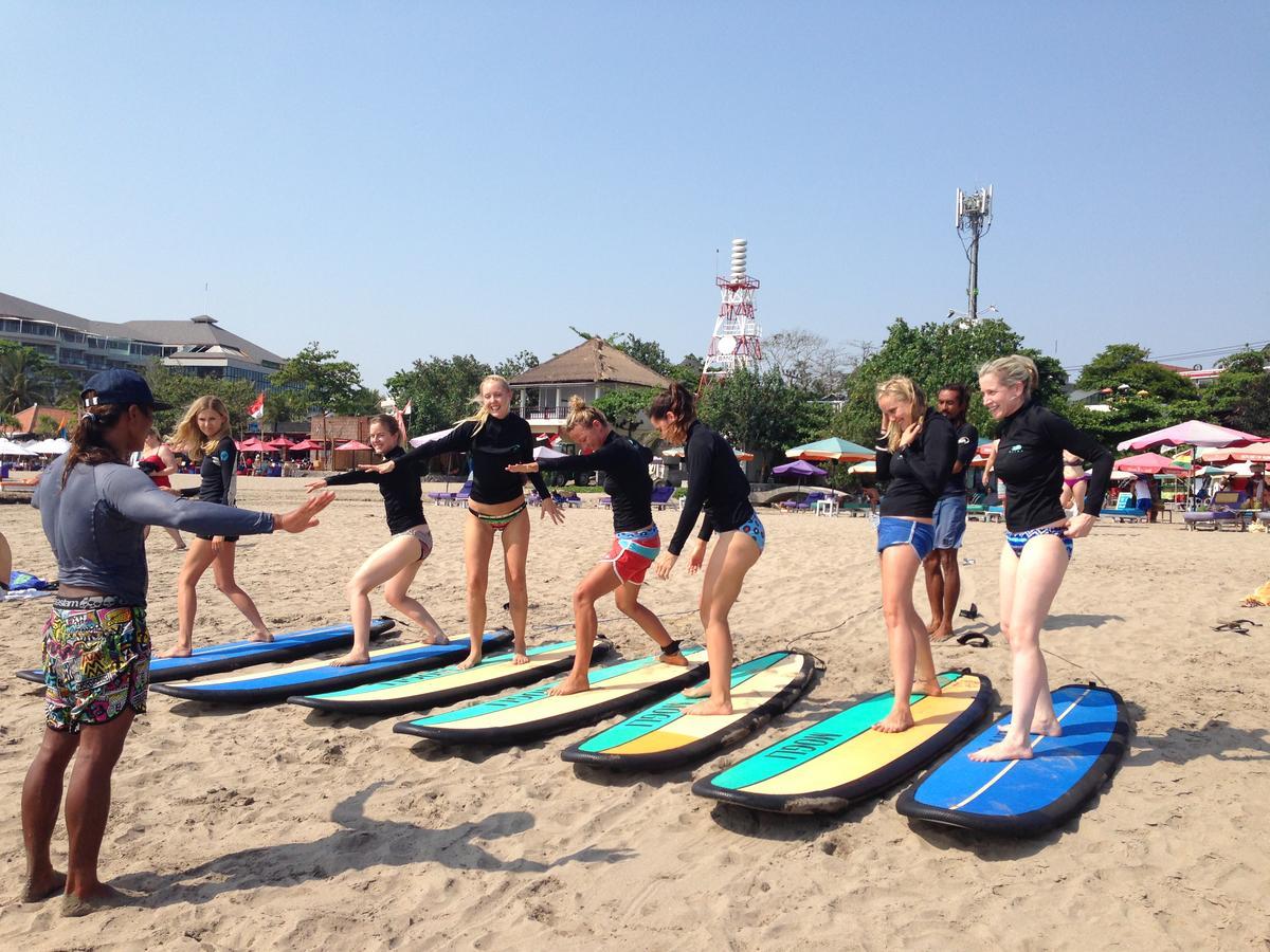 Отель Matra Bali Surf Camp Чангу Экстерьер фото